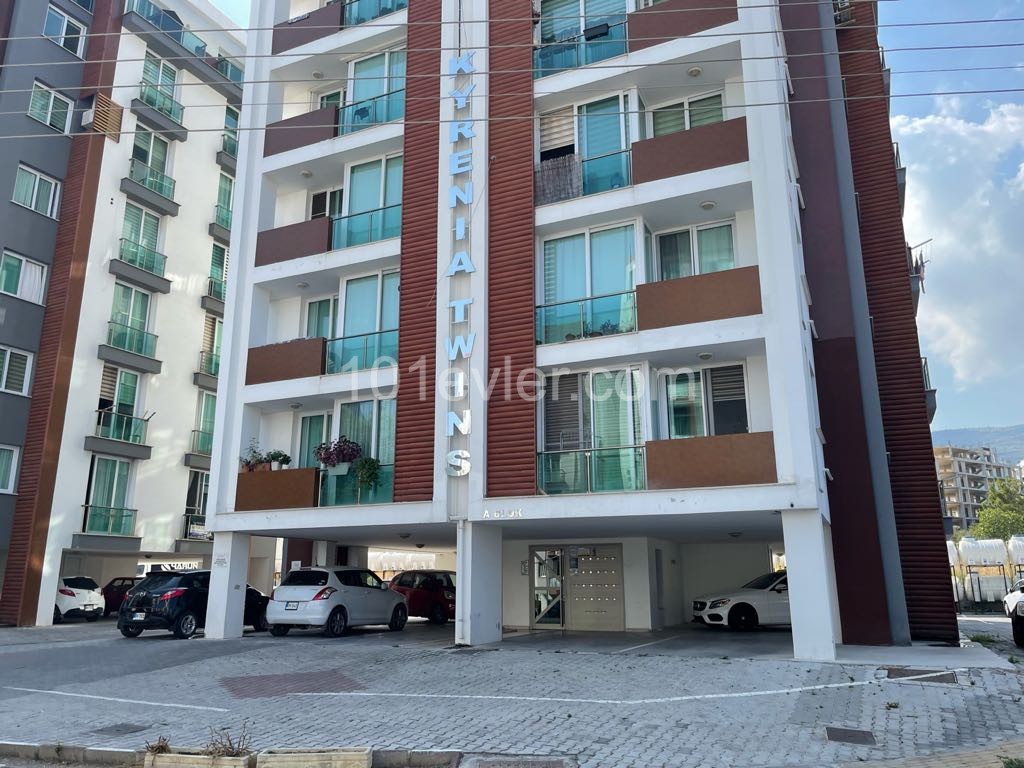 Flat For Sale in Yukarı Girne, Kyrenia