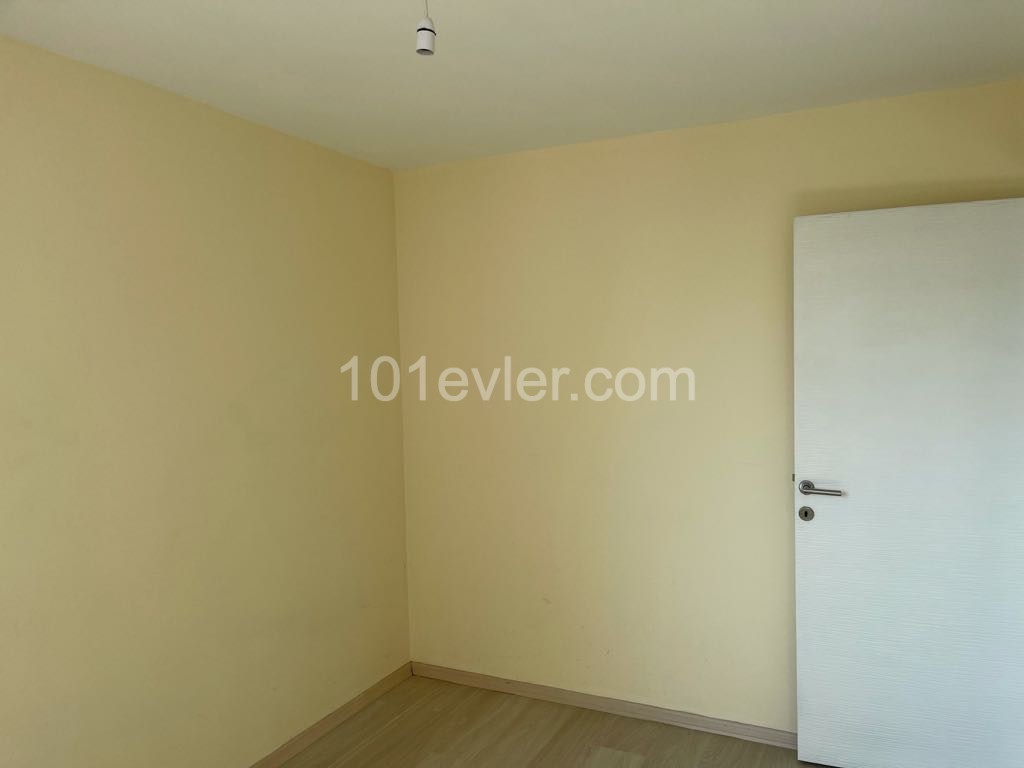 Flat For Sale in Yukarı Girne, Kyrenia