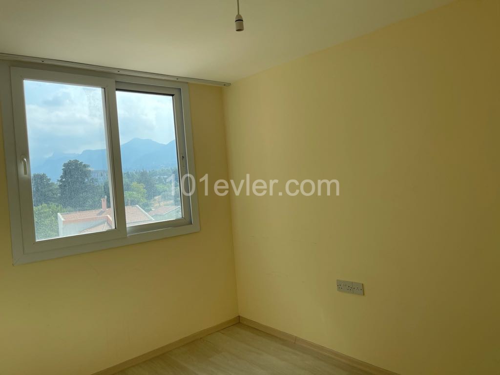 Flat For Sale in Yukarı Girne, Kyrenia