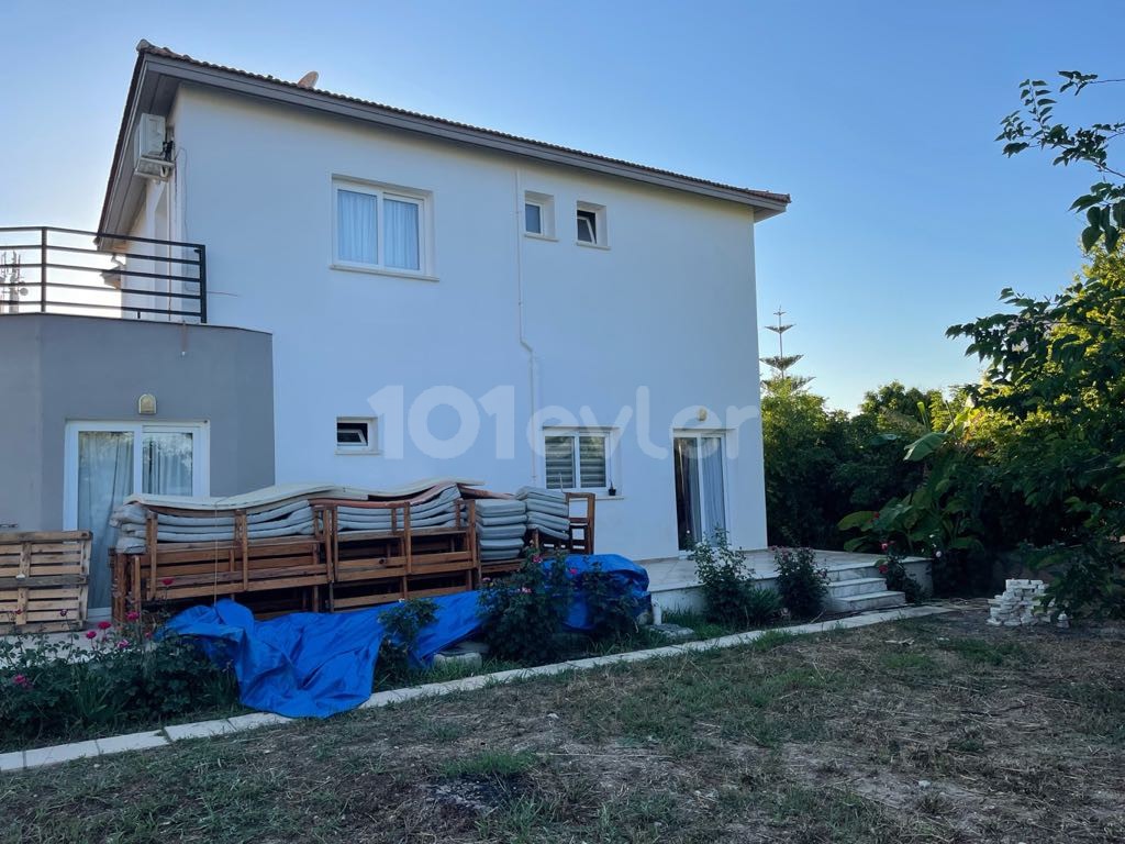 VILLA FOR SALE IN OZANKOY, 100 m FROM THE MAIN ROAD ** 