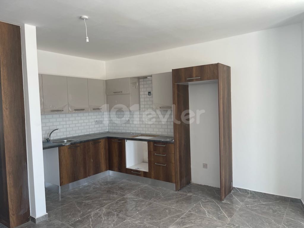 RENT 2+1 NEAR THE MINISTRY OF INTERNAL AFFAIRS ** 