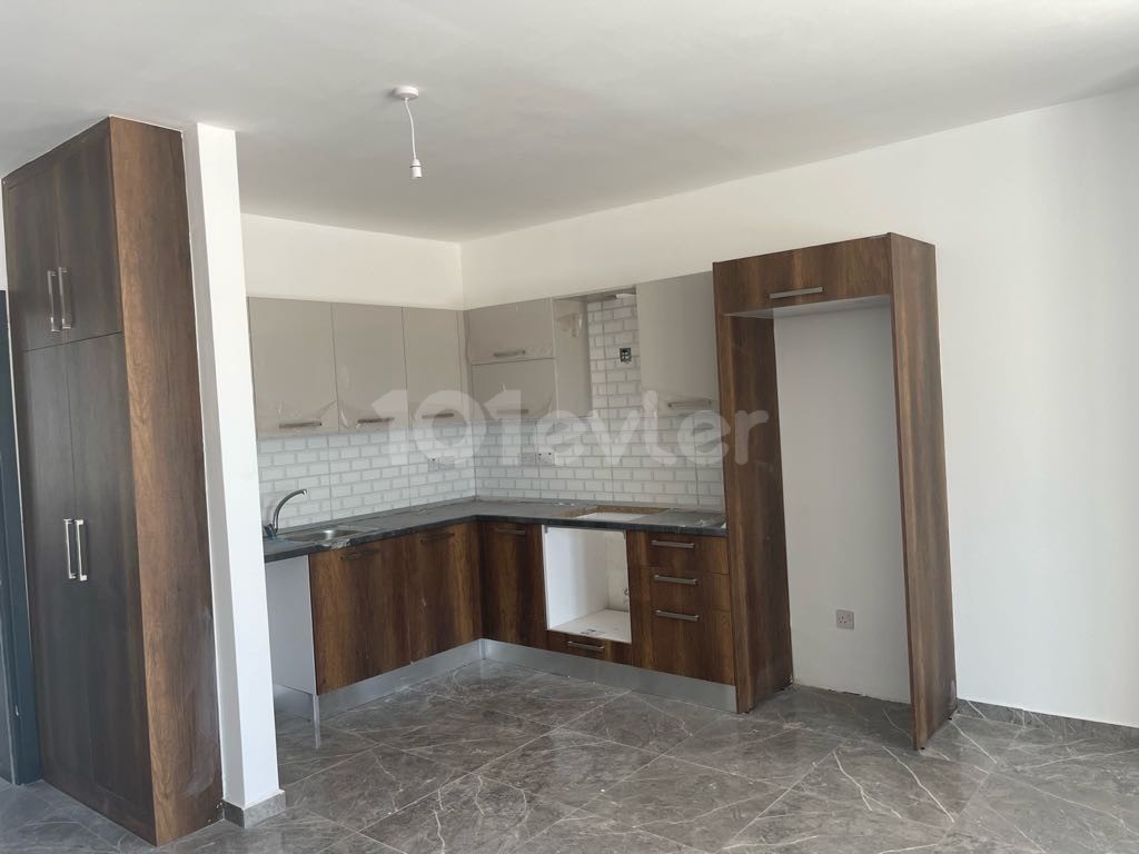 RENT 2+1 NEAR THE MINISTRY OF INTERNAL AFFAIRS ** 