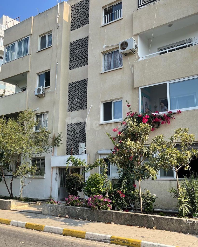 GROUND FLOOR FOR SALE IN KYRENIA CENTRAL 3+1 ** 