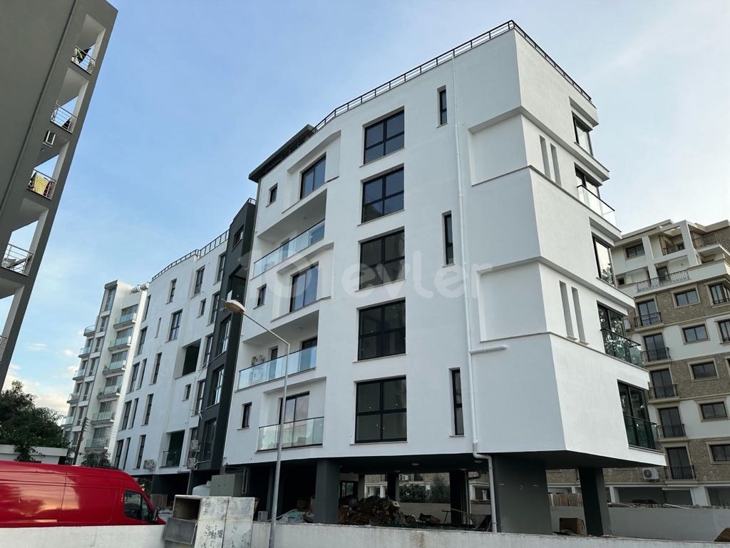 GİRNE TÜRK MAHALLESİN DE SATILIK SIFIR KOMPLE APARTMAN (KDV AVANTAJI İLE)