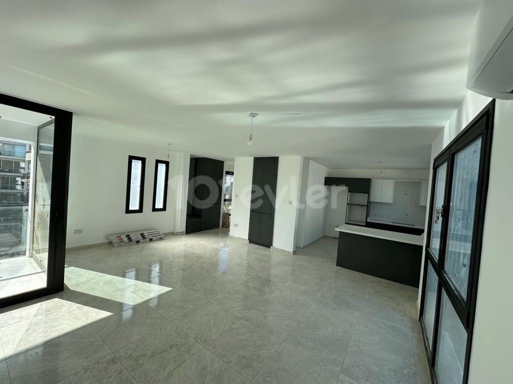 NEW COMPLETE APARTMENT FOR SALE IN GIRNE TURKISH NEIGHBORHOOD (WITH VAT ADVANTAGE)