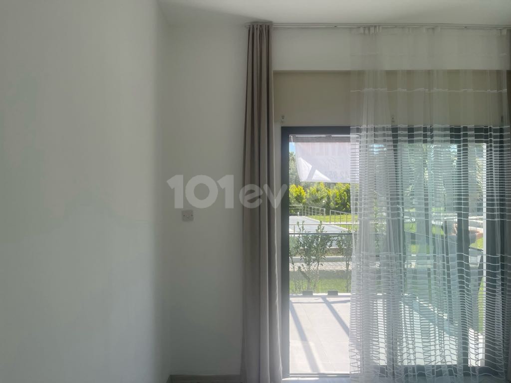 Flat To Rent in Alsancak, Kyrenia