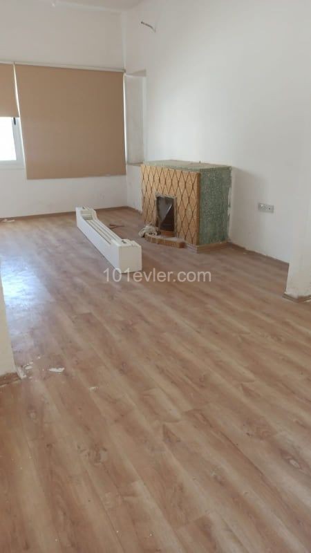 Detached House For Sale in Güzelyurt Merkez, Guzelyurt