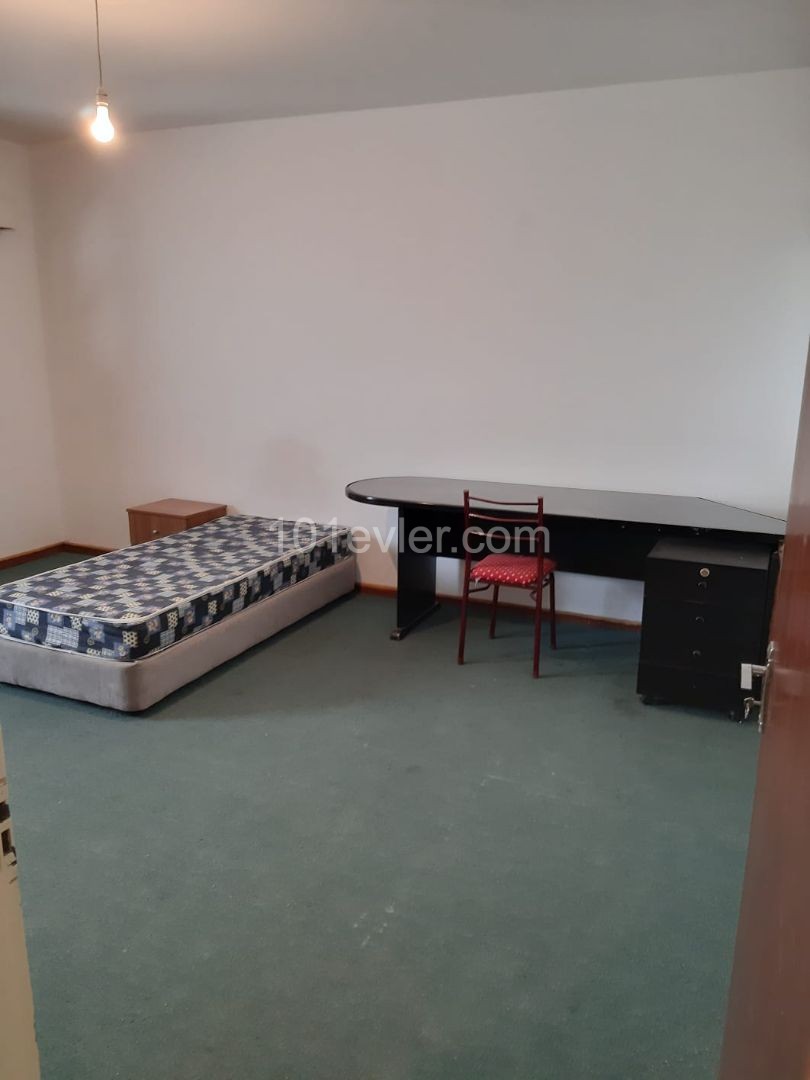 Flat To Rent in Köşklüçiftlik, Nicosia