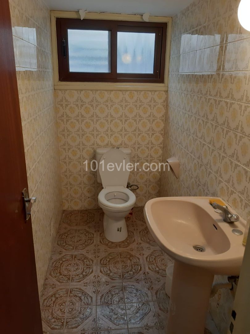 Flat To Rent in Köşklüçiftlik, Nicosia