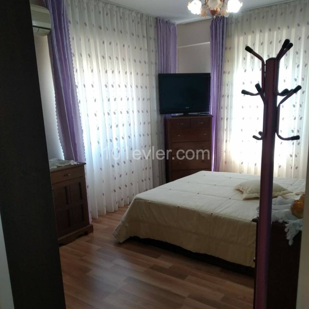 GİRNE/LEFKOŞA ARASI BOGAZ'DA 2+1 SATILIK DAİRE 