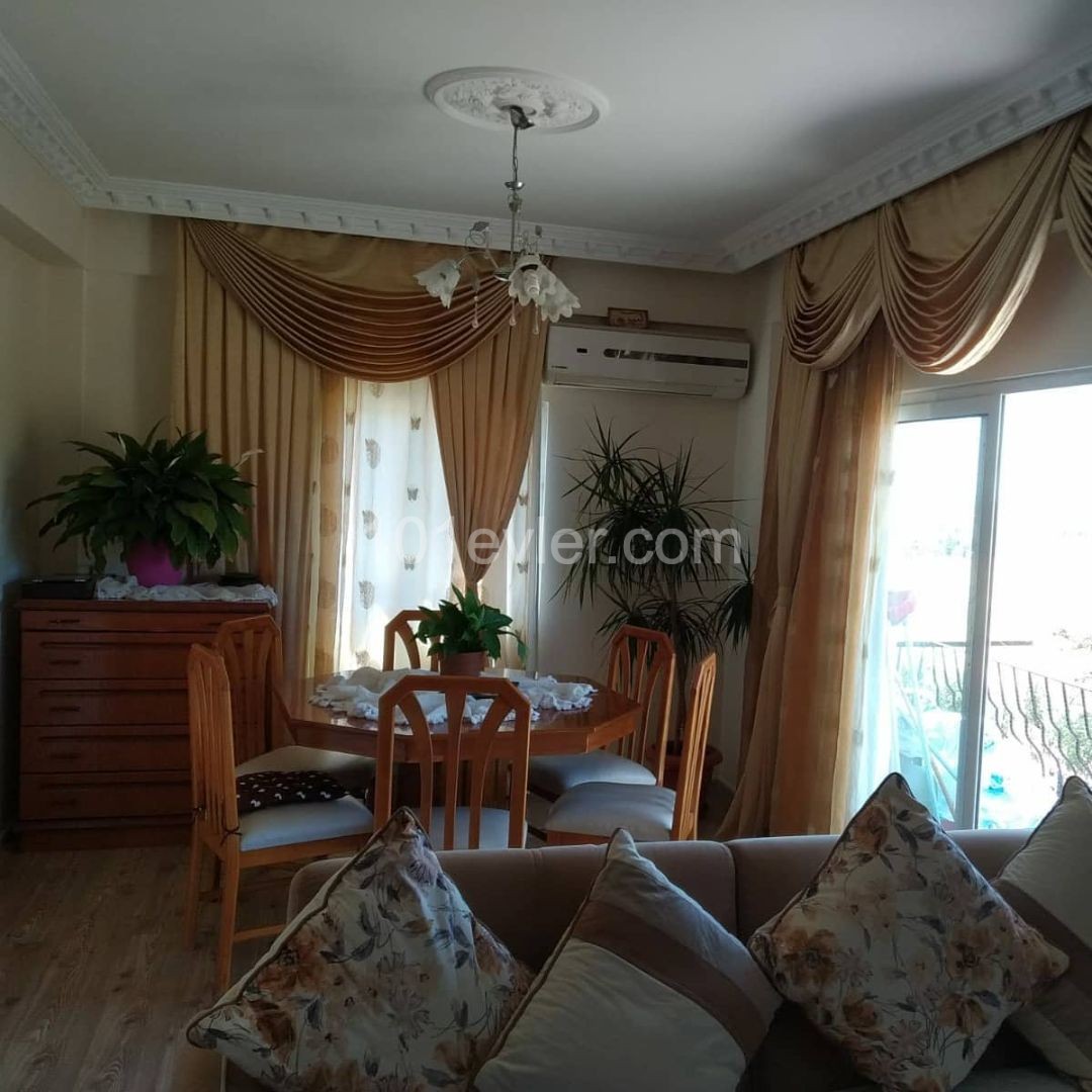 GİRNE/LEFKOŞA ARASI BOGAZ'DA 2+1 SATILIK DAİRE 