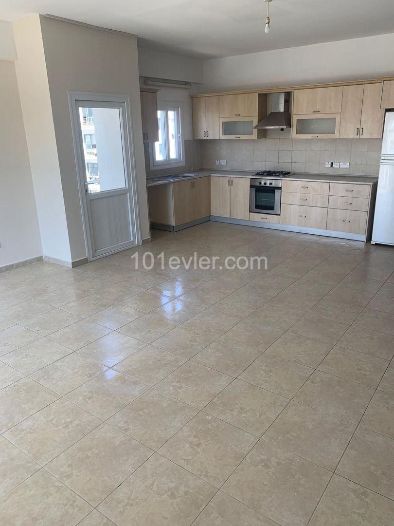 Flat To Rent in Küçük Kaymaklı, Nicosia