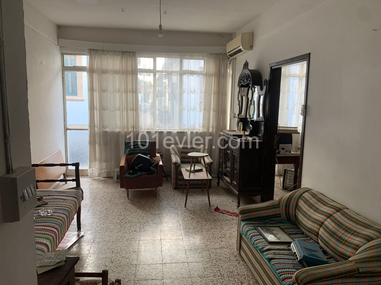 Detached House To Rent in Kumsal, Nicosia