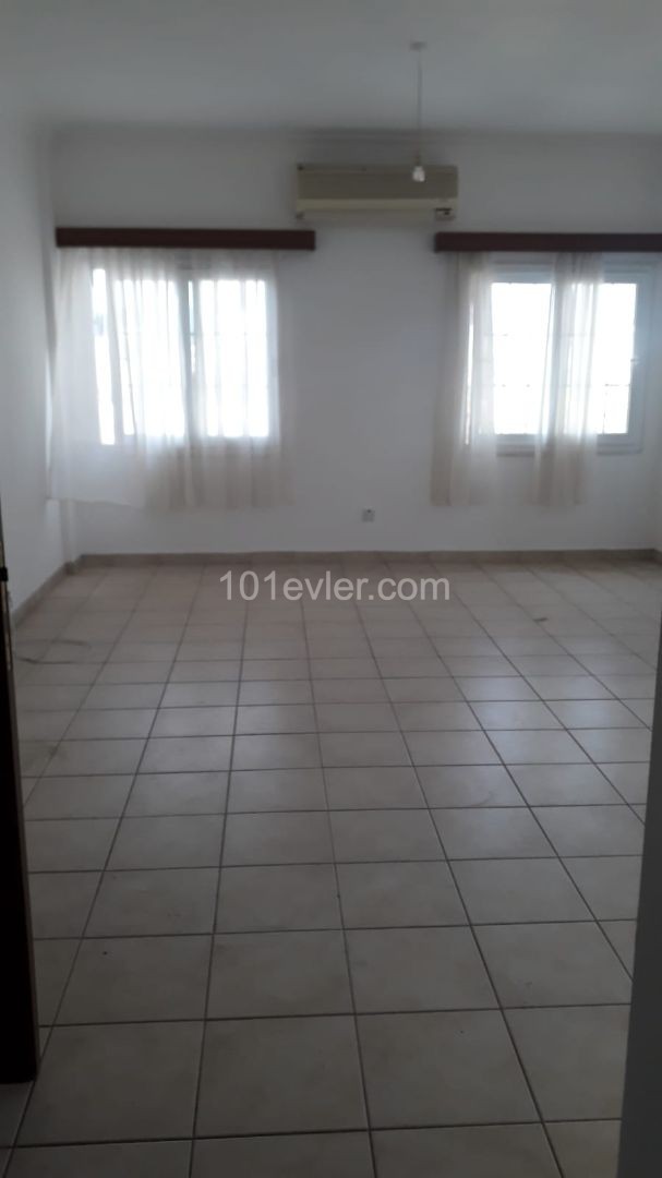 Flat To Rent in Küçük Kaymaklı, Nicosia