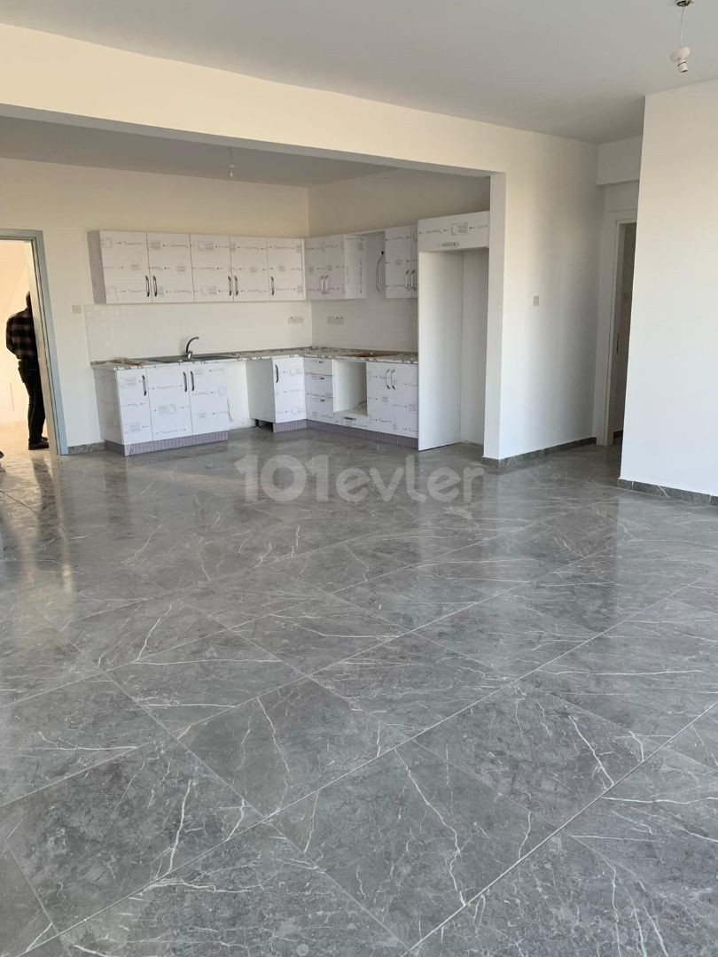 (M-G) LEFKOŞA DEMİRHAN BÖLGESİNDE SIFIR ÇOK GENİŞ 3+1 SATILIK DAİRE