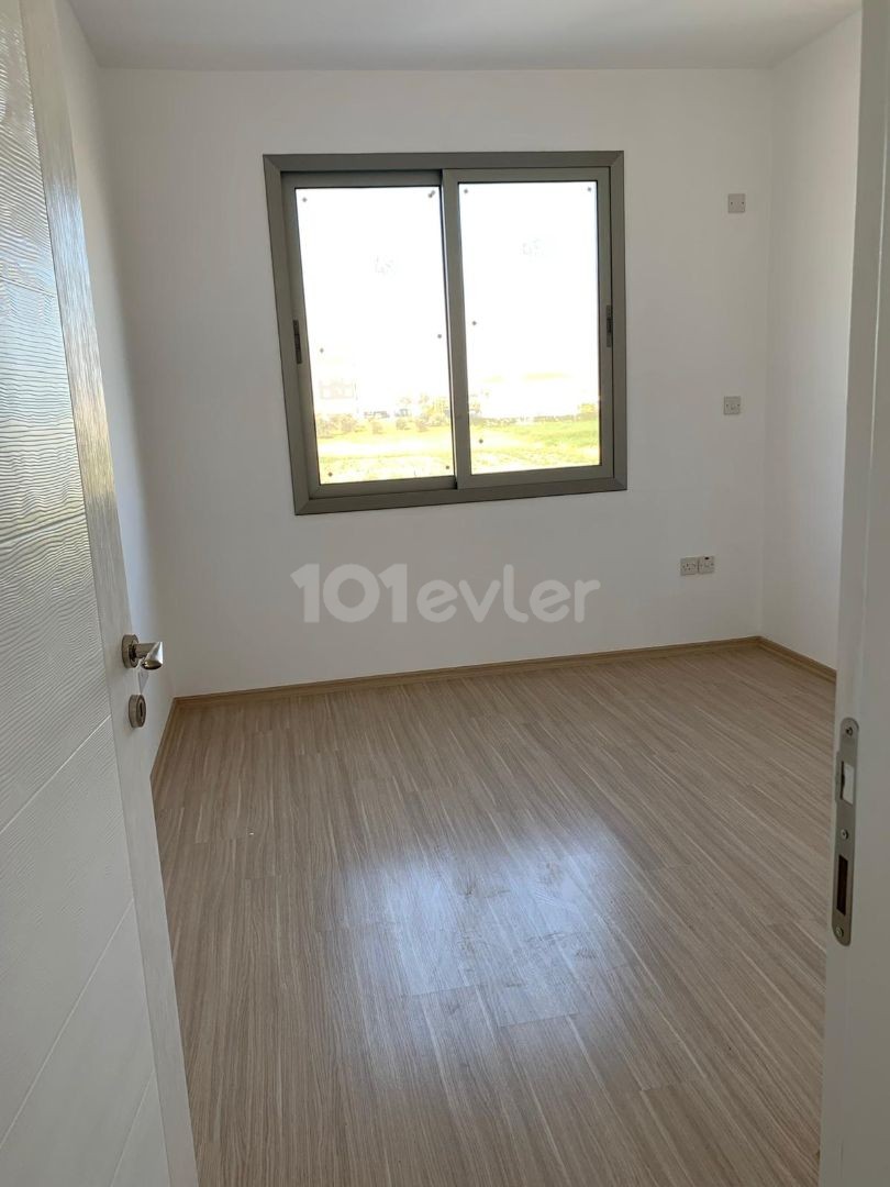 (M-G) LEFKOŞA DEMİRHAN BÖLGESİNDE SIFIR ÇOK GENİŞ 3+1 SATILIK DAİRE