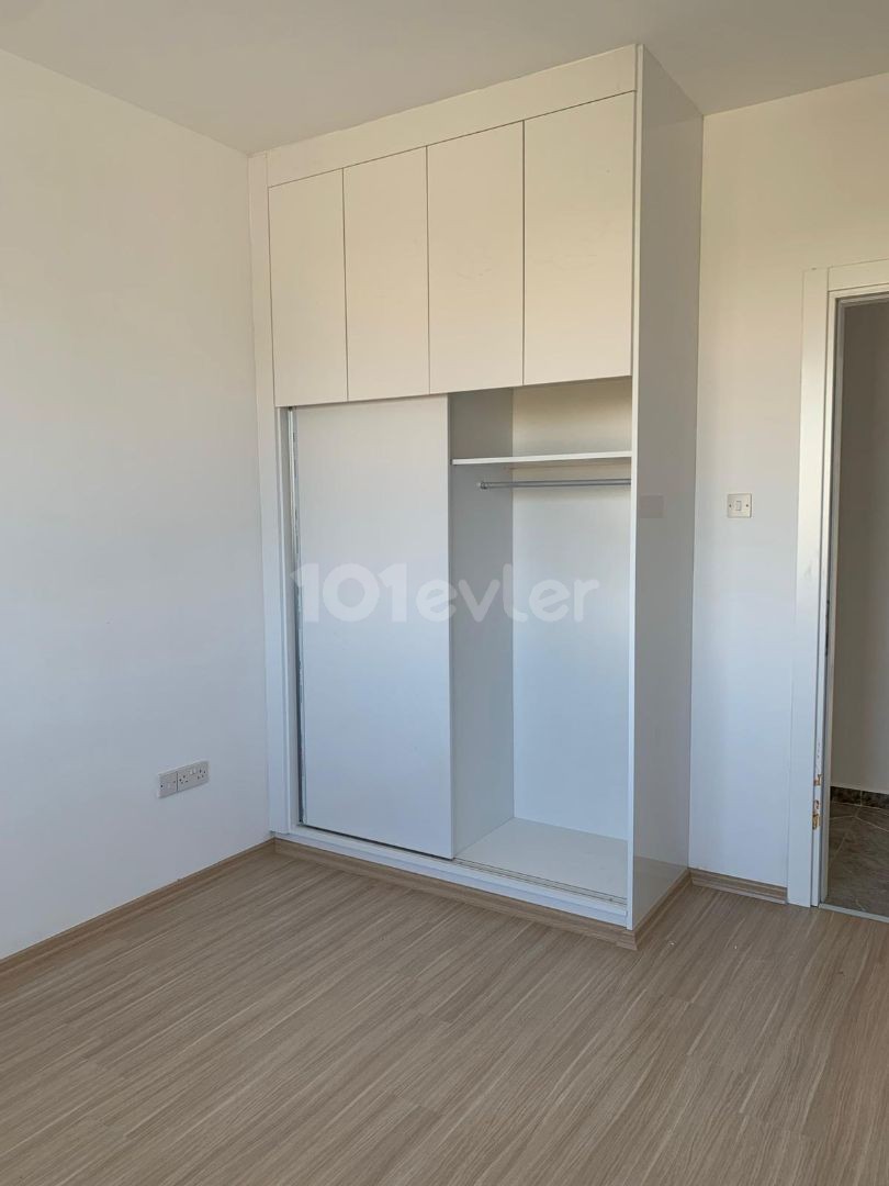 (M-G) LEFKOŞA DEMİRHAN BÖLGESİNDE SIFIR ÇOK GENİŞ 3+1 SATILIK DAİRE