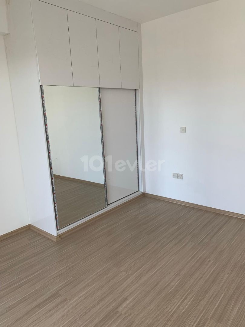 (M-G) LEFKOŞA DEMİRHAN BÖLGESİNDE SIFIR ÇOK GENİŞ 3+1 SATILIK DAİRE