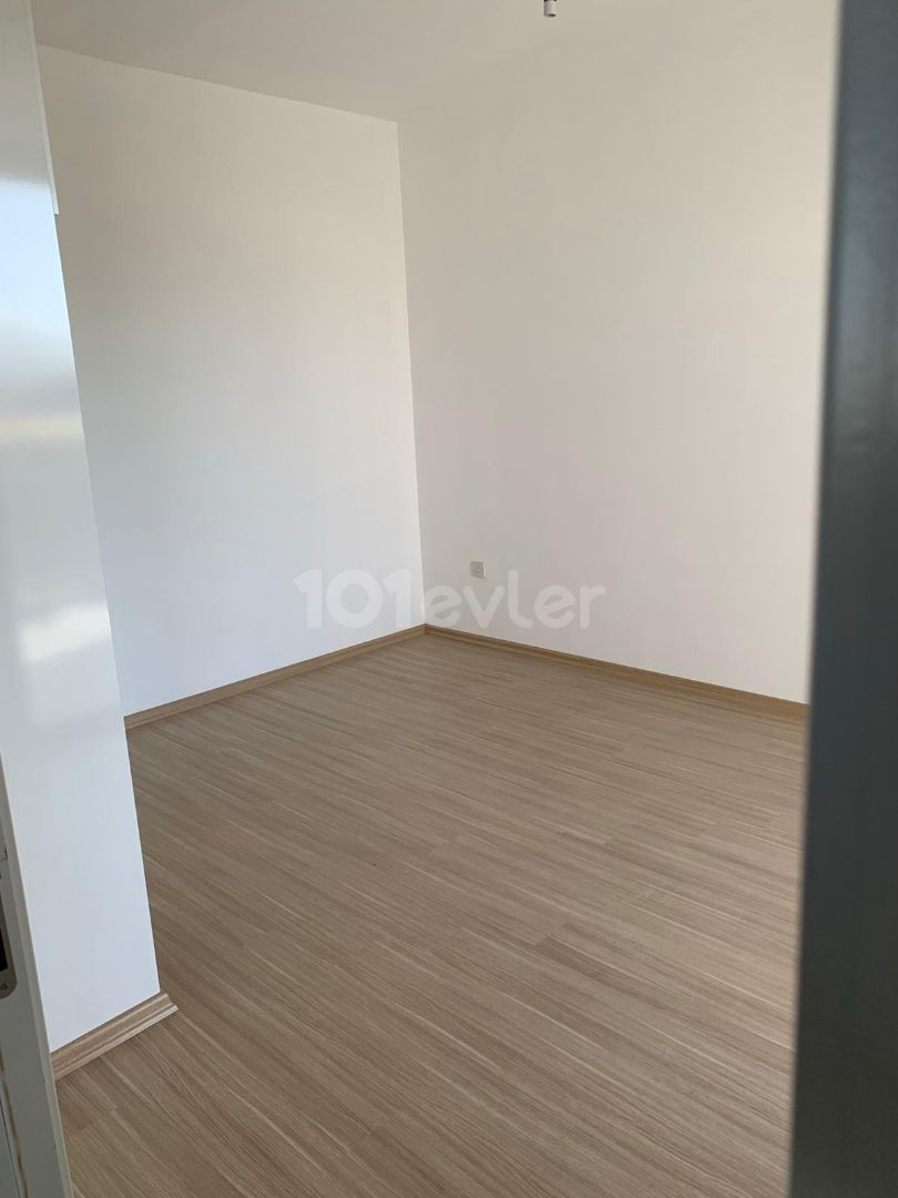 (M-G) LEFKOŞA DEMİRHAN BÖLGESİNDE SIFIR ÇOK GENİŞ 3+1 SATILIK DAİRE