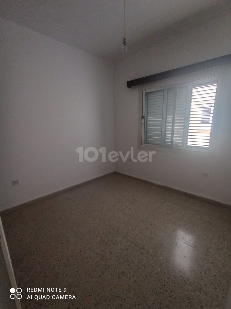 ORTAKOY 3+1 TURKISH KOÇANLI 2nd FLAT FOR SALE ** 