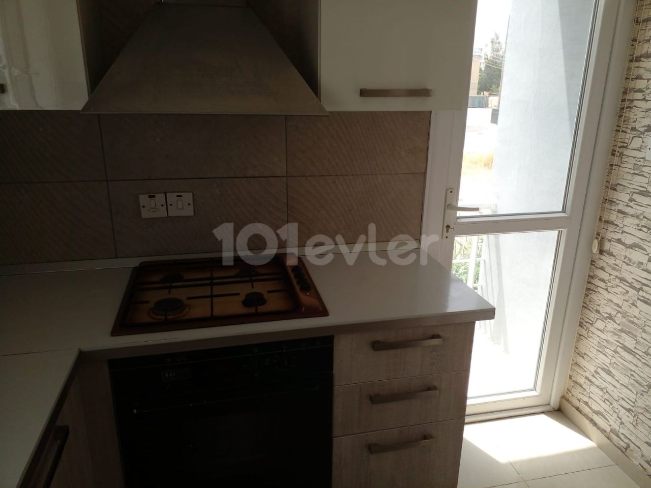 2 +1 FULLY FURNISHED RENTAL APARTMENT IN MITREELI WITH AN ADVANCE PAYMENT OF 4 MONTHS FOR 250 POUNDS STERLING ** 