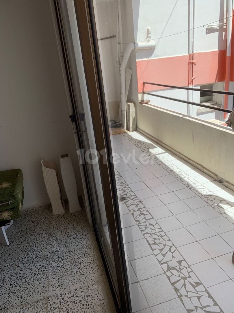 2+1 RENTAL APARTMENT WITH MONTHLY PAYMENT IN NICOSIA DEREBOYUN ((ANNUAL PAYMENT : 180 POUNDS)) ** 