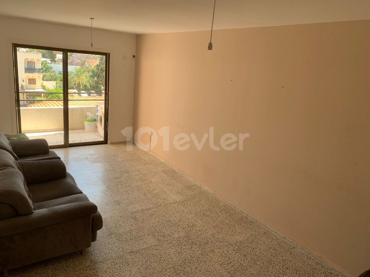 2+1 APARTMENT FOR SALE IN DEREOYUN, NICOSIA (( OPPORTUNITY APARTMENT AT BARGAIN PRICE )) ** 