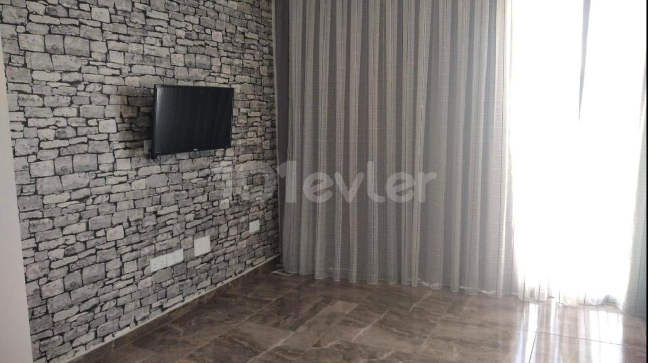  LEFKOŞA KAYMAKLI'DA  LÜKS 2+1 KİRALIK  YENİ EŞYALI ((PENTHOUSE ))  DAİRE 