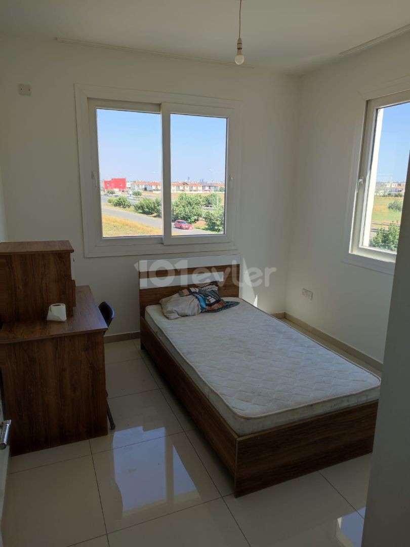  LEFKOŞA GÖNYELİ'DE 2+1 KİRALIK  EŞYALI DAİRE 