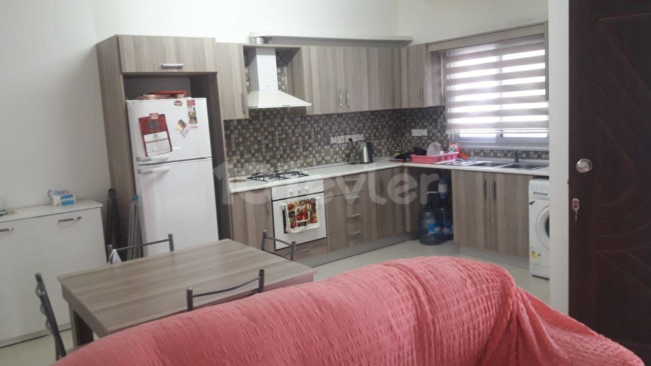  LEFKOŞA GÖNYELİ'DE 3+1 KİRALIK  FULL EŞYALI DAİRE (( KIZ ÖĞRENCİYE KIRALIK DAİRE  )) 