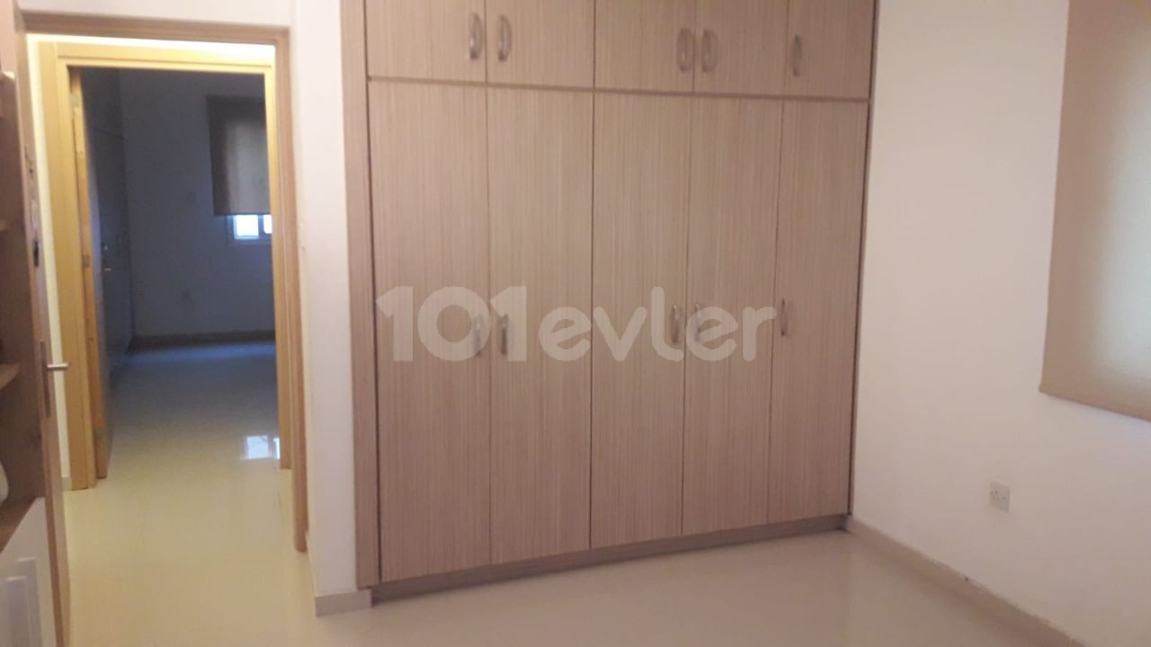 3 + 1 VOLL MÖBLIERTE WOHNUNG ZUR MIETE IN NIKOSIA MITRIELI ((STUDENTENWOHNUNG)) ** 