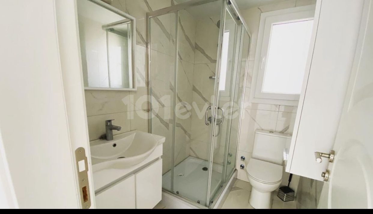 2 + 1 PENTHOUSE FULLY FURNISHED LUXURY RENTAL APARTMENT IN DEREBOYU WITH AN ANNUAL DEPOSIT OF 550 POUNDS STERLING ** 