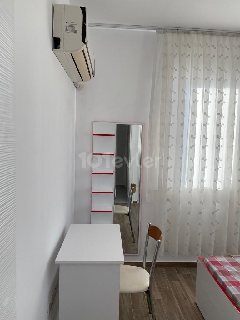 2 + 1 FULLY FURNISHED RENTAL APARTMENT IN GÖNYELI WITH AN ANNUAL ADVANCE PAYMENT OF 370 POUNDS STERLING ** 