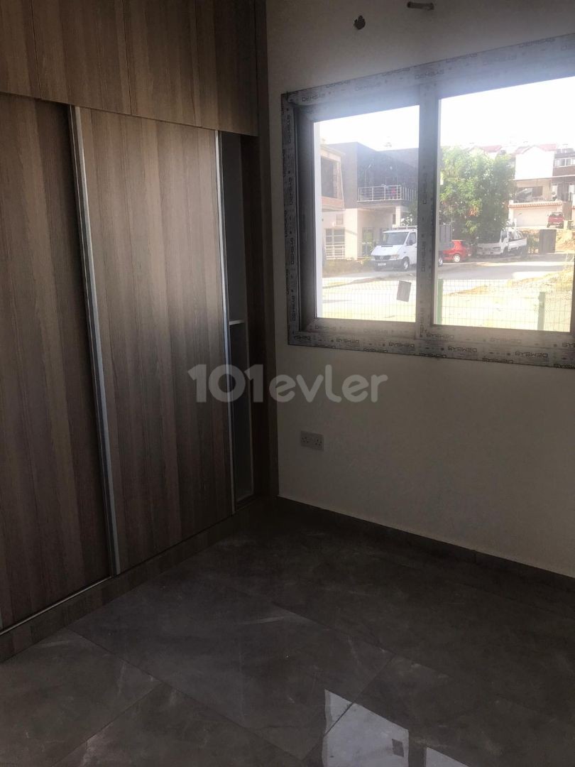 2 + 1 FULLY FURNISHED RENTAL APARTMENT IN HAMITKÖY WITH 350 POUNDS STERLING AND 6 MONTHS ADVANCE PAYMENT ** 