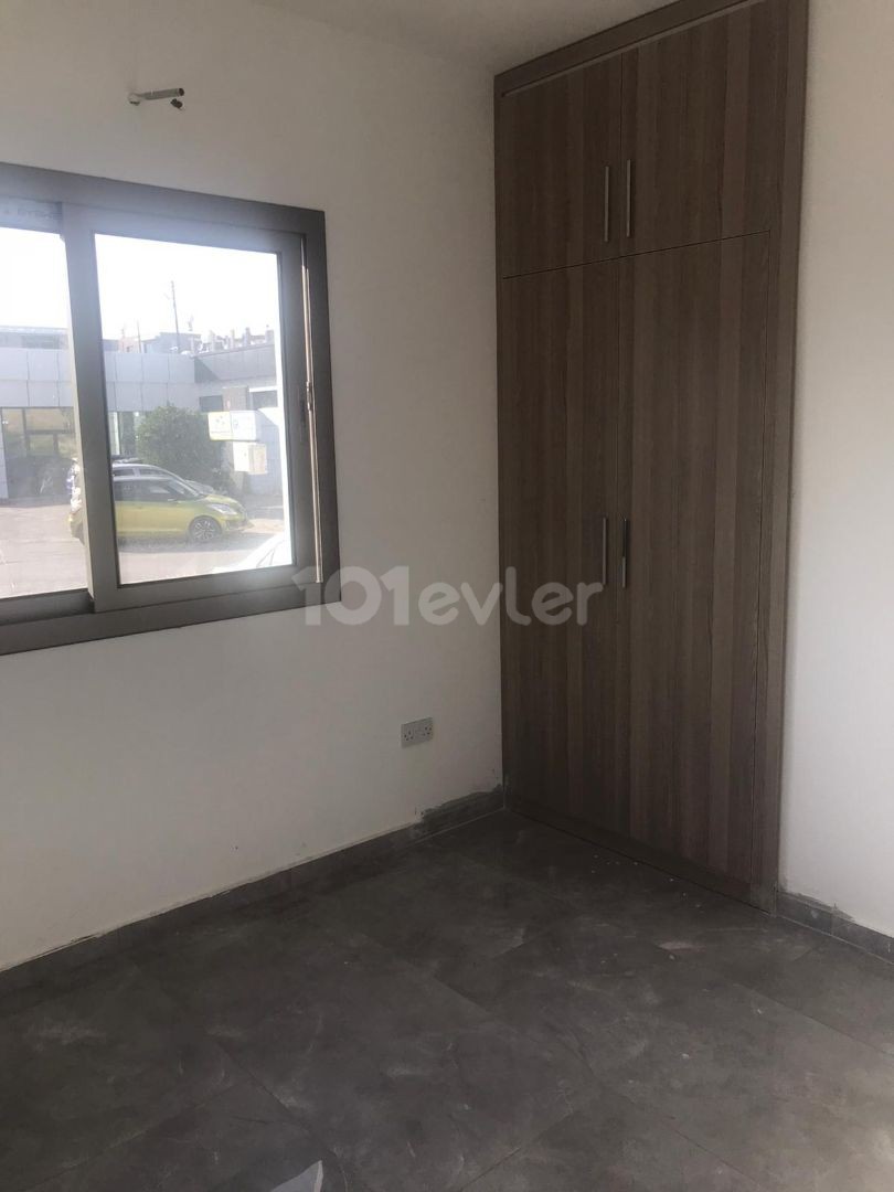 2 + 1 FULLY FURNISHED RENTAL APARTMENT IN HAMITKÖY WITH 350 POUNDS STERLING AND 6 MONTHS ADVANCE PAYMENT ** 