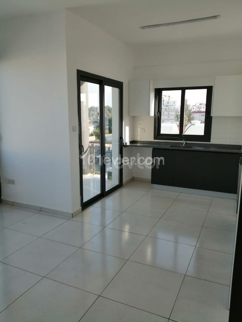 YENISEHIR 2+1 FLAT FOR SALE (SUPER LOCATION)