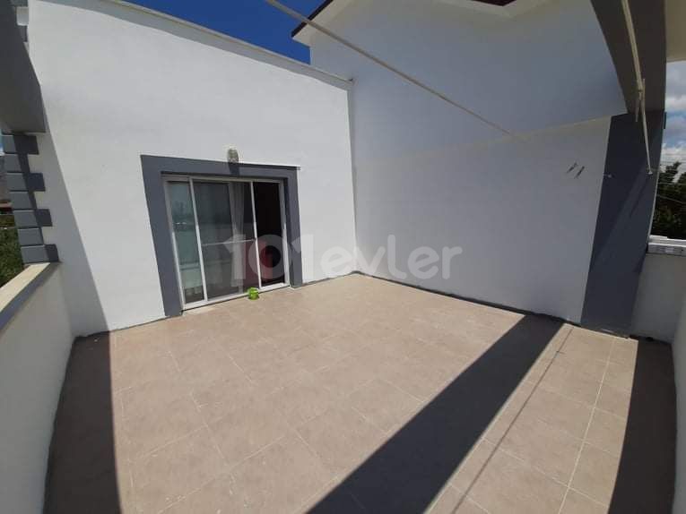 Flat To Rent in Dikmen, Kyrenia