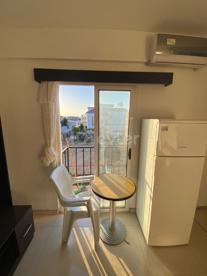 LEFKOŞA GÖNYELİ BÖLGESİNDE KİRALIK 1+1 DAİRE 