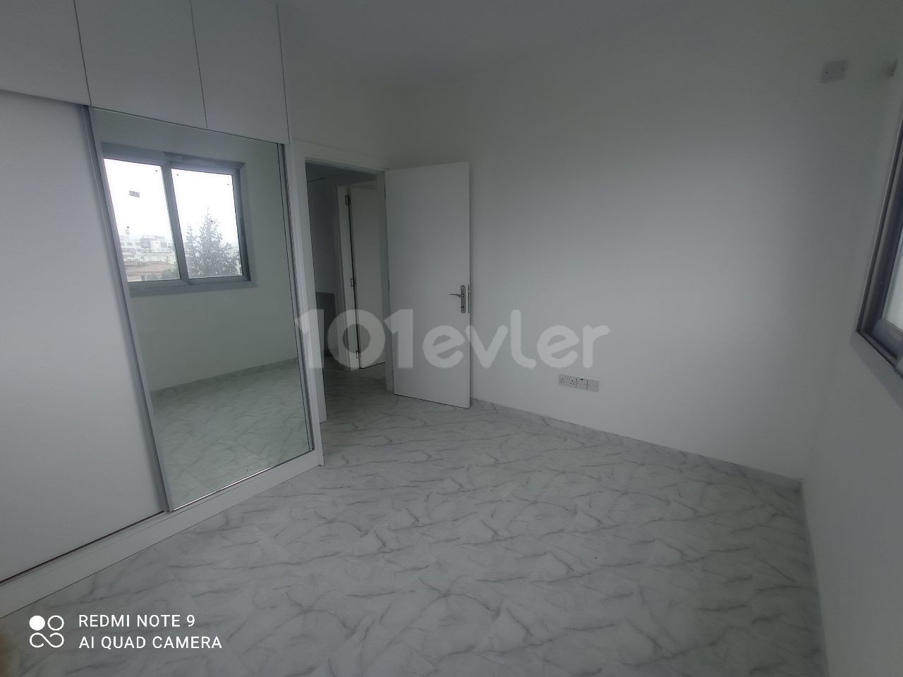 GÖNYELİ 2+1 SATİLİK DAİRE ( SÜPER LOKASYON)