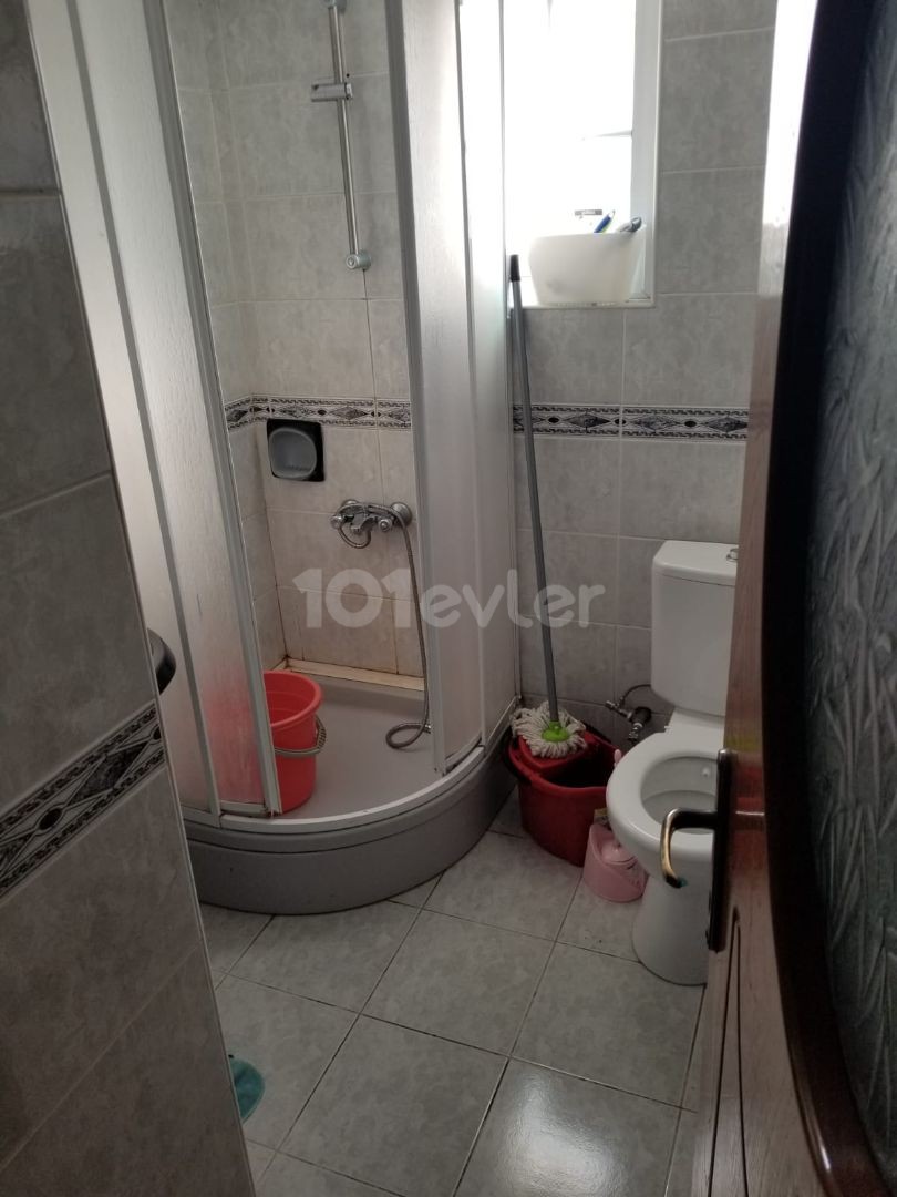 2+1 FULLY FURNISHED APARTMENT FOR RENT IN KAYMAKLI FOR 6 MONTHS FOR £280