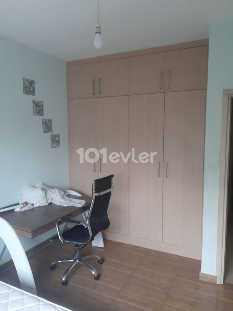 3+1 VOLL MÖBLIERTE WOHNUNG ZU VERKAUFEN IN LEFKOŞA KAYMAKLI FÜR £64,900 (£350 MIETE GARANTIERT)