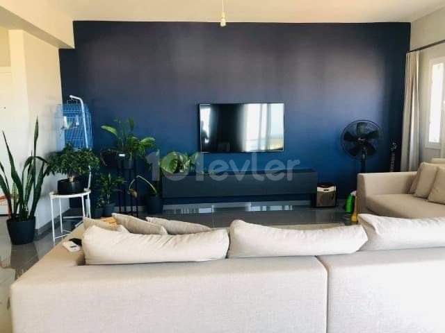 Sea view apartment for sale in Yeni Boğaziçi district ** 