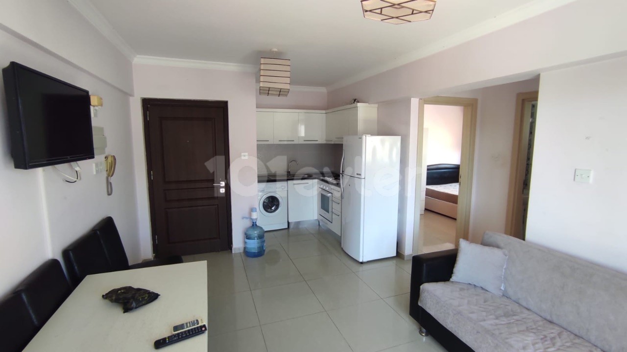 2 + 1 apartment for rent opposite Magusa yeni Lemar ** 