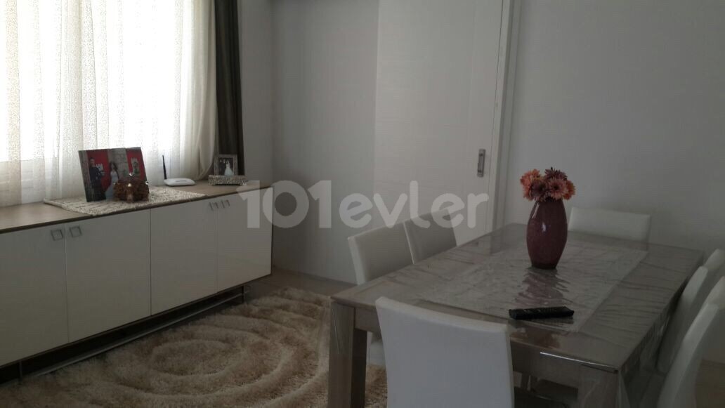 2+1 ORTAKÖY HSBC LEFKOSA SUBESI ARKASI SATILIK DAIRE (FOR SALE AN APARTMENT IN ORTAKOY)