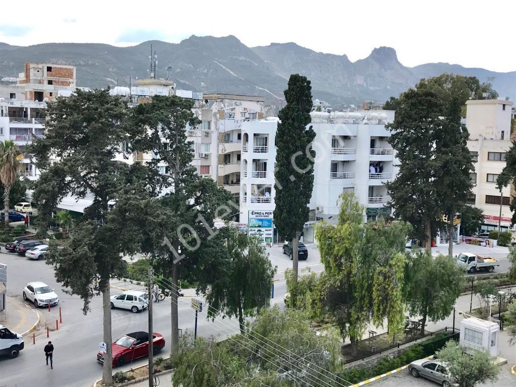 Flat For Sale in Girne Merkez, Kyrenia