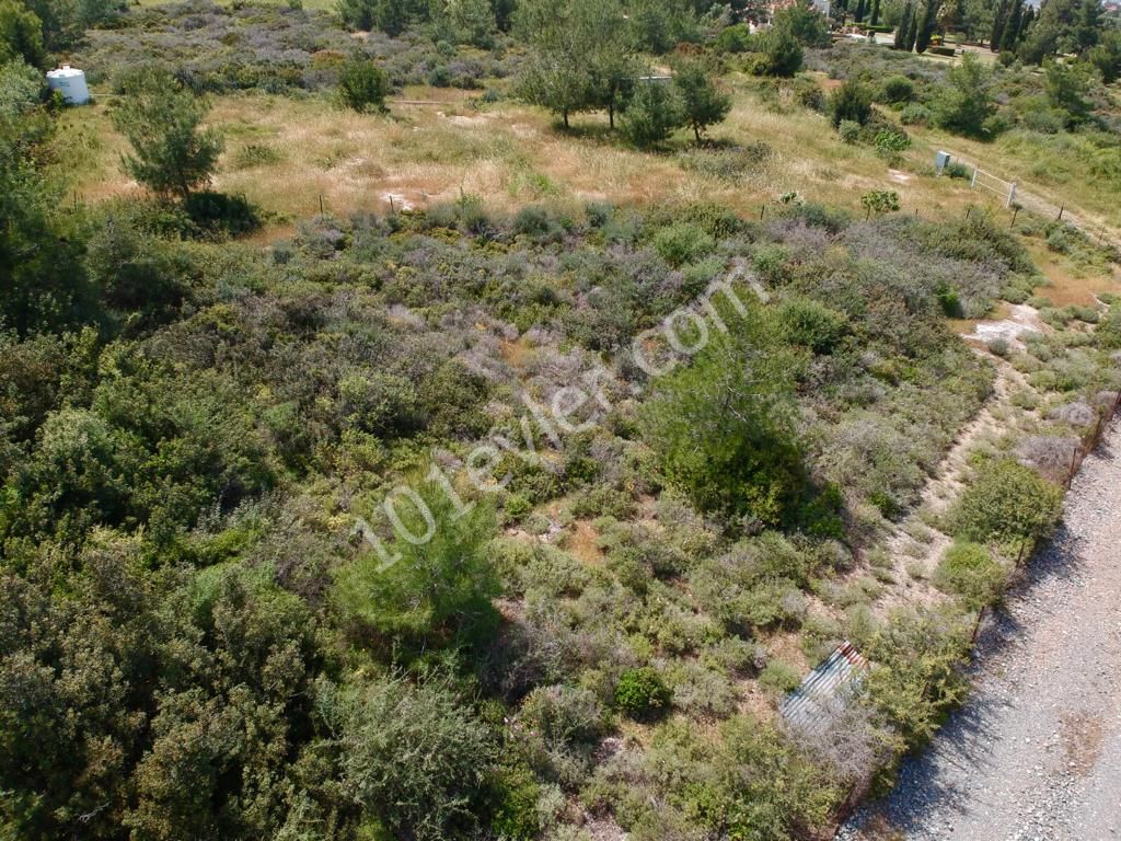 Residential Zoned Plot For Sale in Çatalköy, Kyrenia