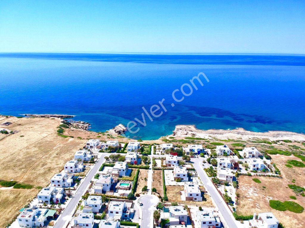 ویلا برای فروش in Bahçeli, گیرنه