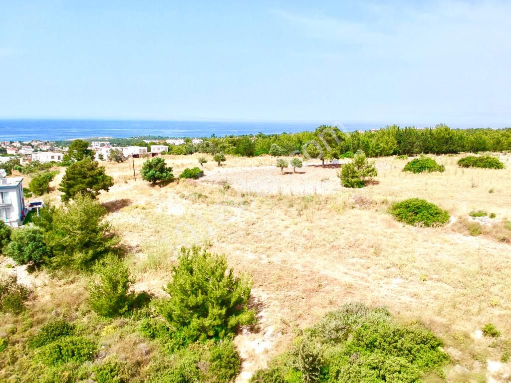 Residential Zoned Plot For Sale in Çatalköy, Kyrenia