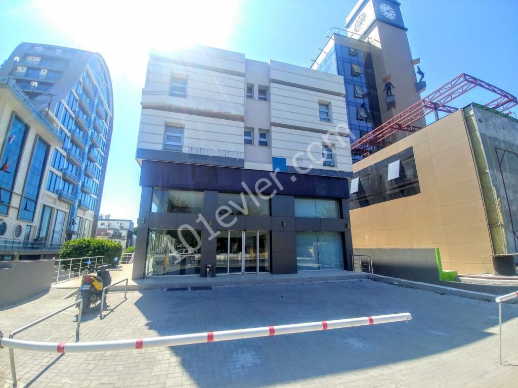 Girne'nin Merkezinde Kiralık 2+1 Ofis