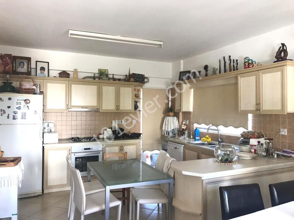 Flat For Sale in Girne Merkez, Kyrenia